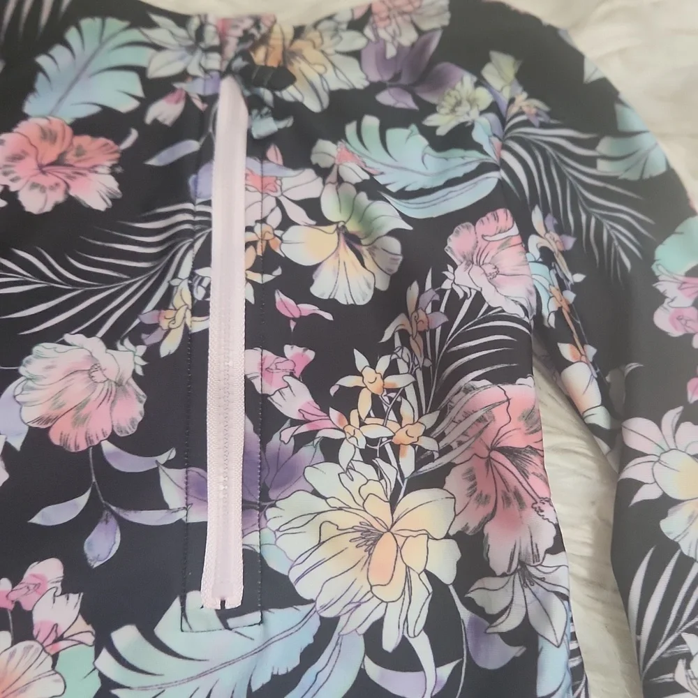 Target Gia art class swimsuit-XS 4/5